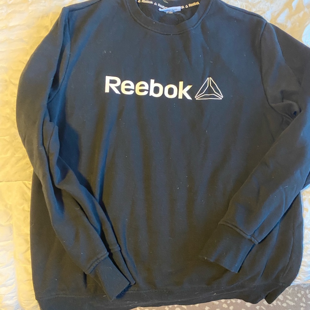 Reebok Crewneck Black - M (no size tag but fits like a mens medium)